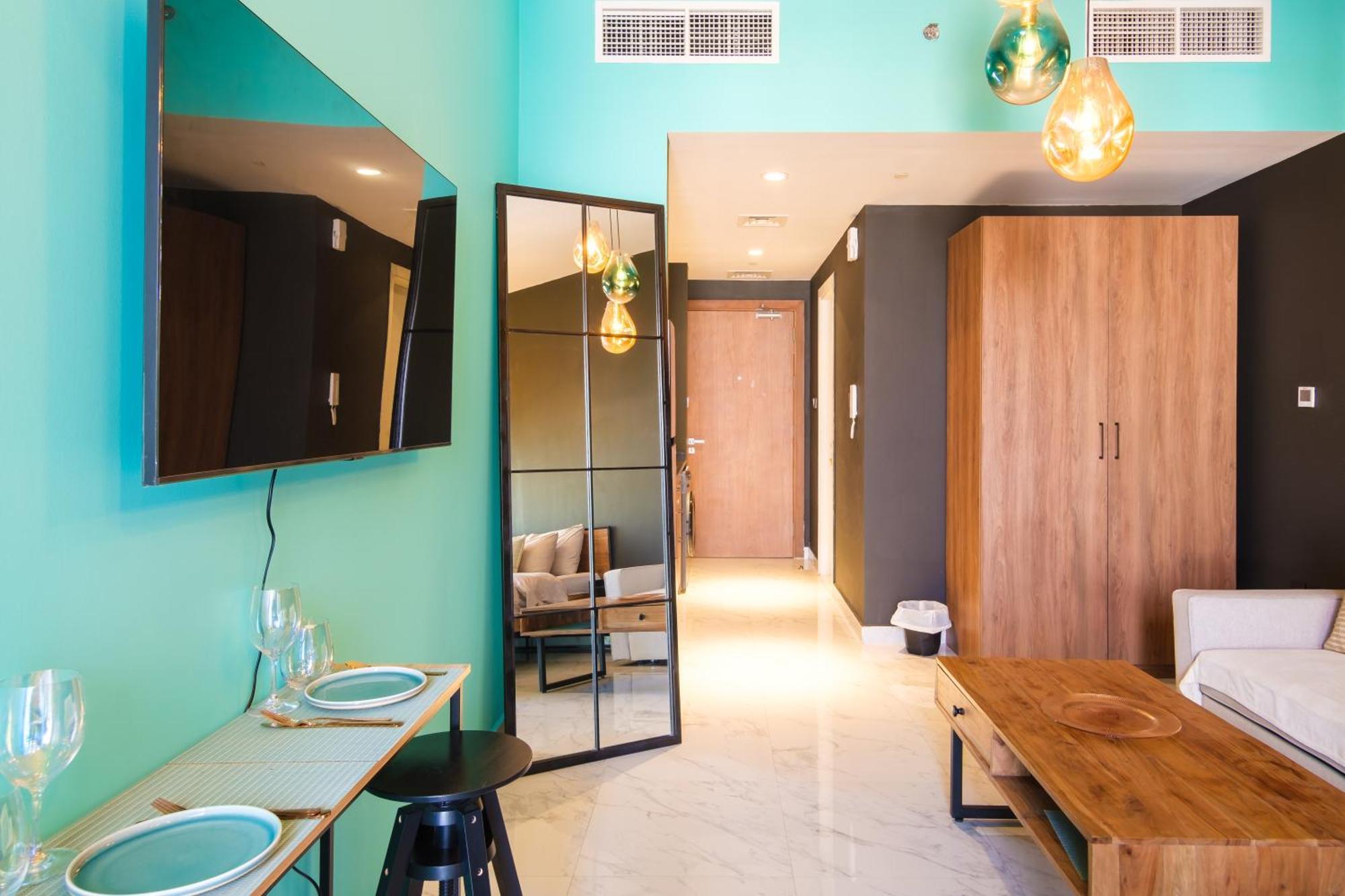 דירות Al Qurayyah Industrial Chic Retreat מראה חיצוני תמונה